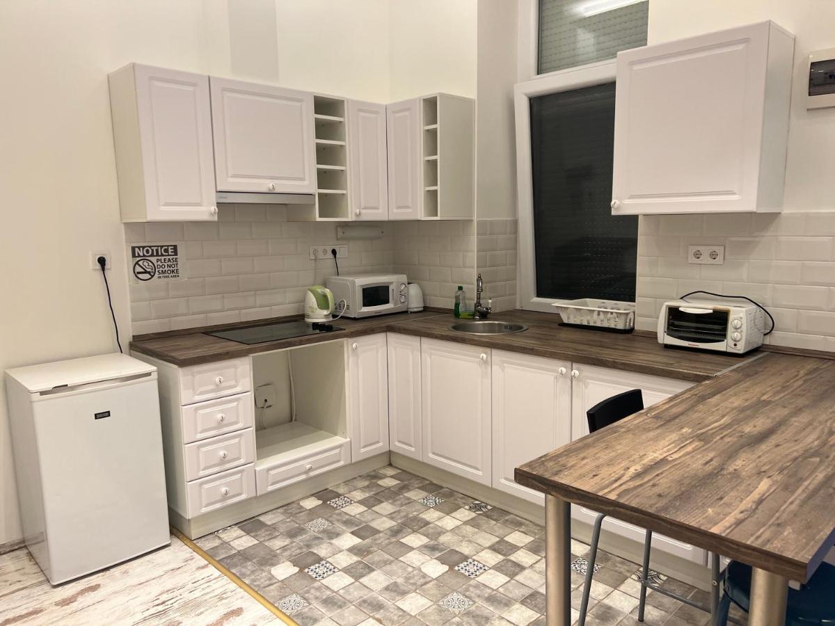 Kiko'S Forest Apartment Будапеща Екстериор снимка